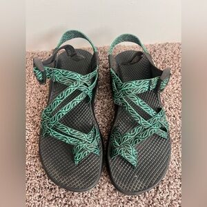 Women’s Size 6 1/2 Chacos Hiking/Walking Shoes